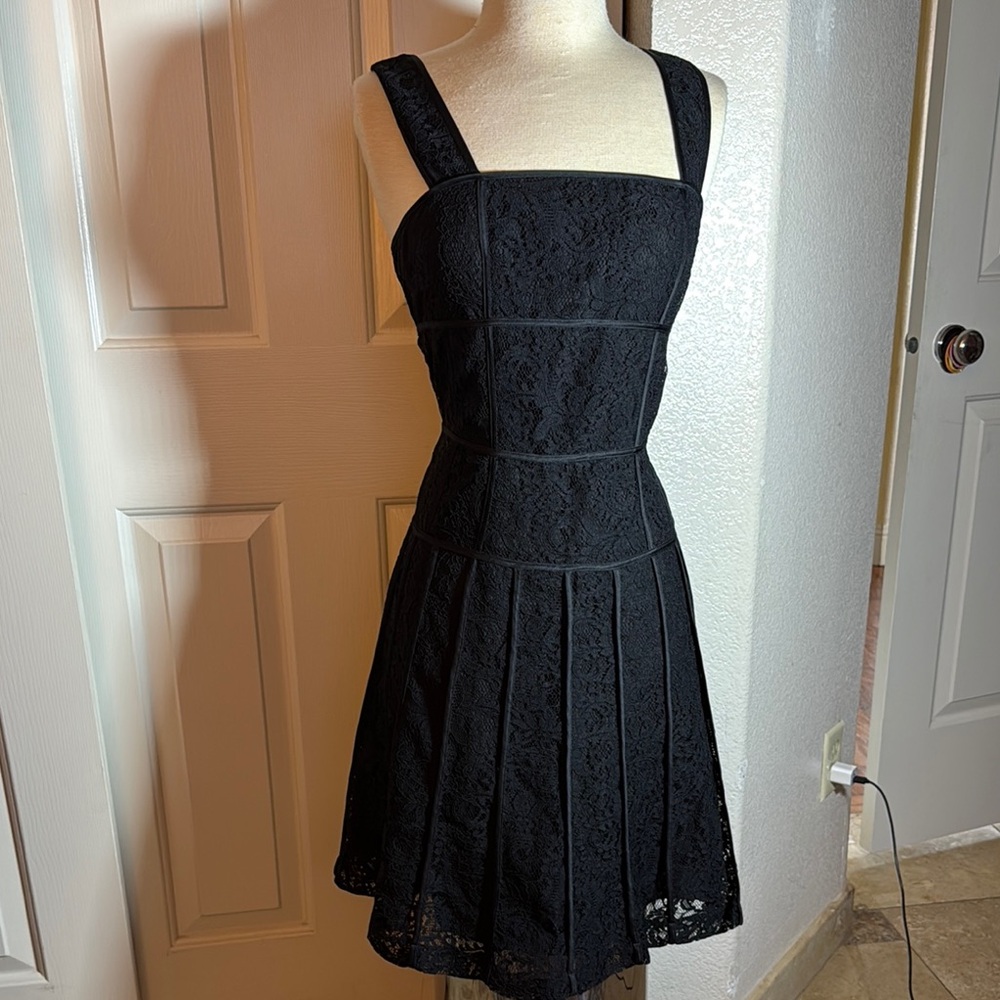 Elegant Black Lace Dress